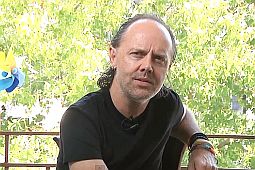 Metallica ���������� ��������� �� ����� ������
