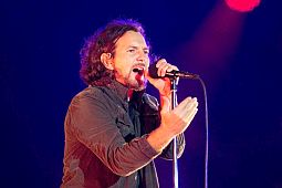 �������� PEARL JAM ����� �� �������
