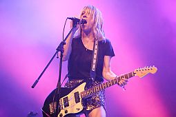 ������ ���-���������� SONIC YOUTH ��������� �������������