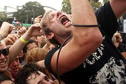 ��������� NO DEVOTION �������� � ��������
